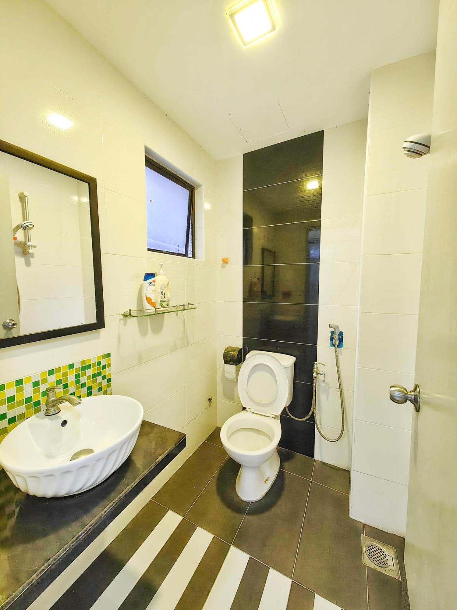 Klebang Gx & Partial Seaview P0805 With Youtube, Tv Games & Toys Apartemen *